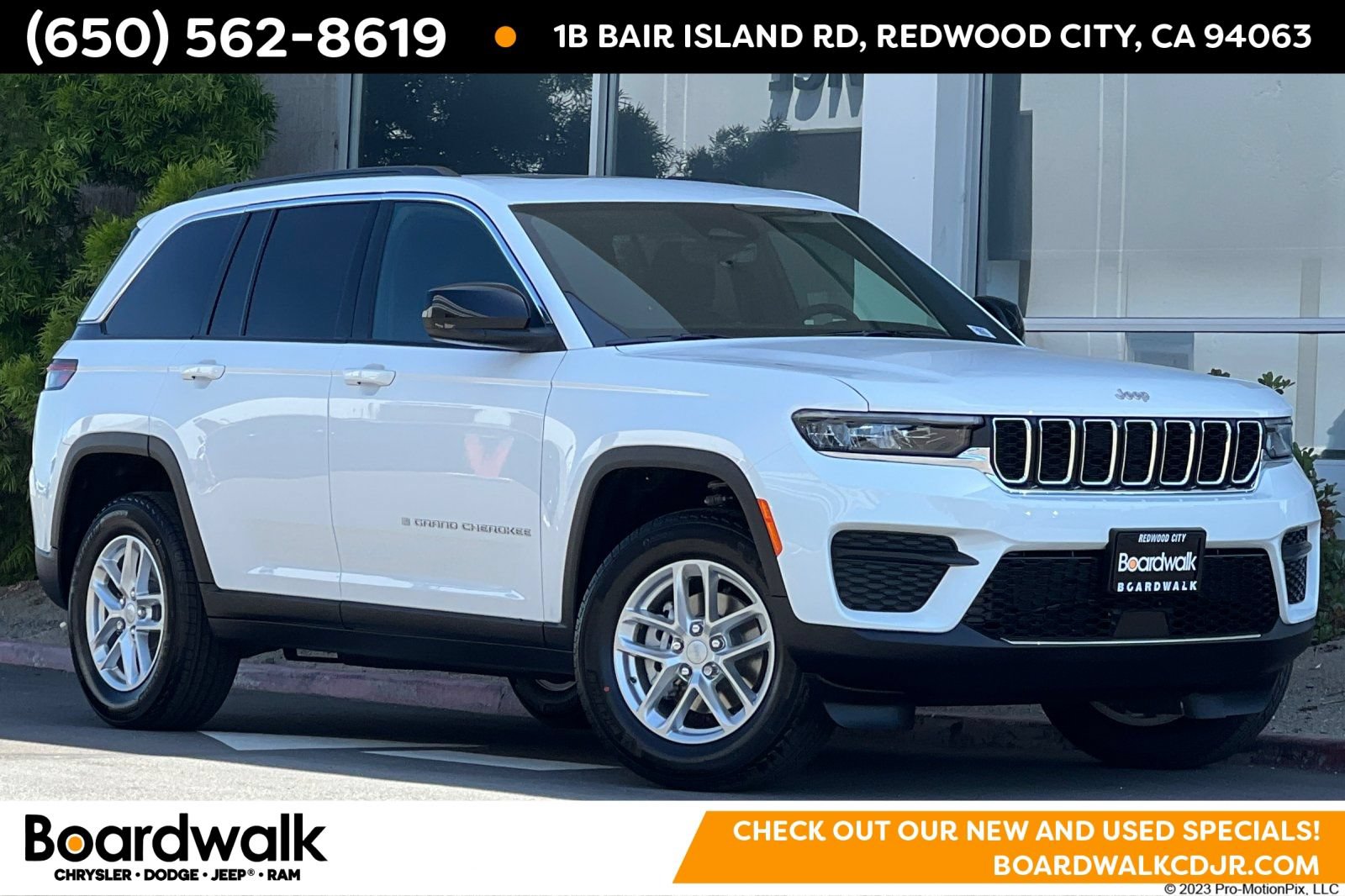 New 2026 Jeep Grand Cherokee Laredo X AWD/4WD image 1