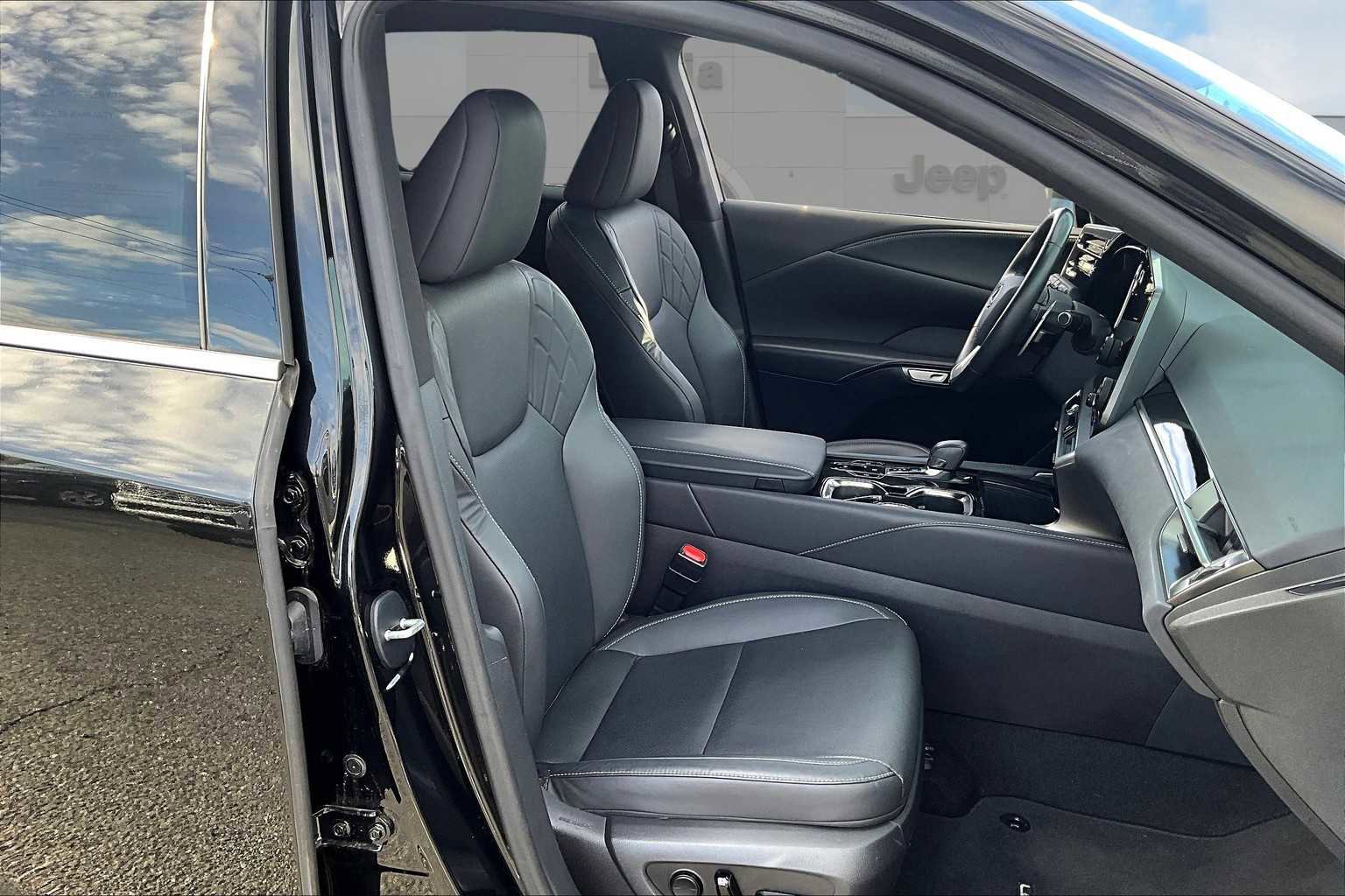 Used 2024 Lexus RX 350 FWD image 14