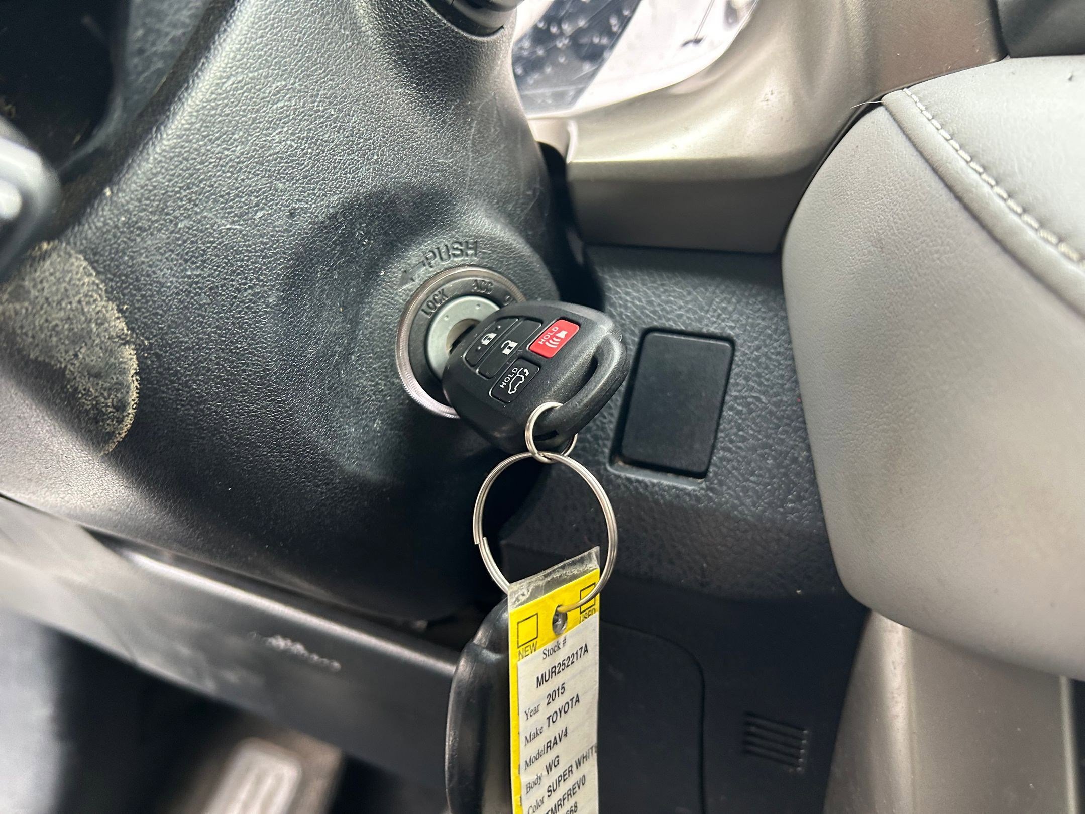 Used 2015 Toyota RAV4 XLE image 17