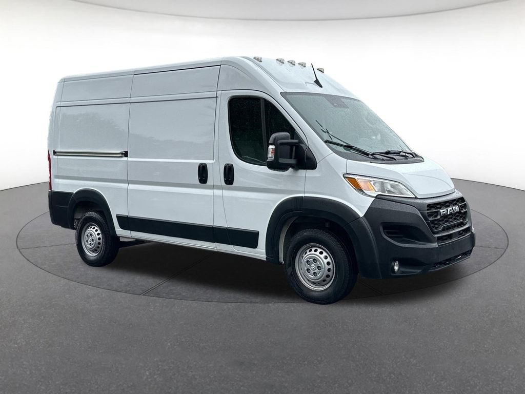 Used 2025 RAM ProMaster 2500 w/ Convenience Group FWD image 8