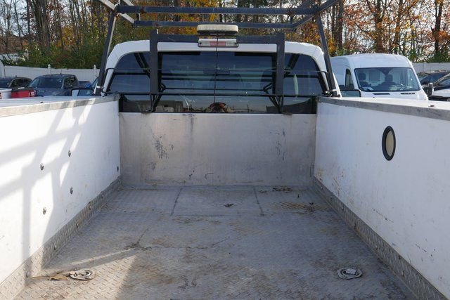 Used 2013 Ford F450 XL w/ Heavy Service Suspension Pkg image 9