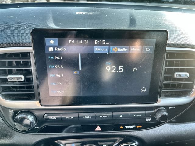 Used 2021 Hyundai Venue SE FWD image 14