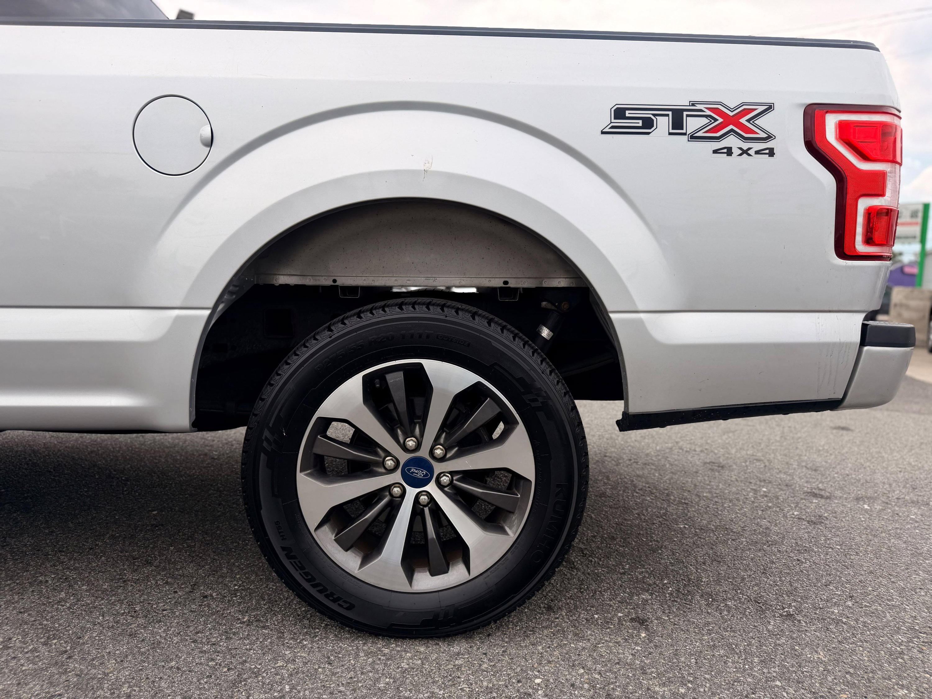 Used 2019 Ford F150 XL w/ Equipment Group 101A Mid AWD/4WD image 34