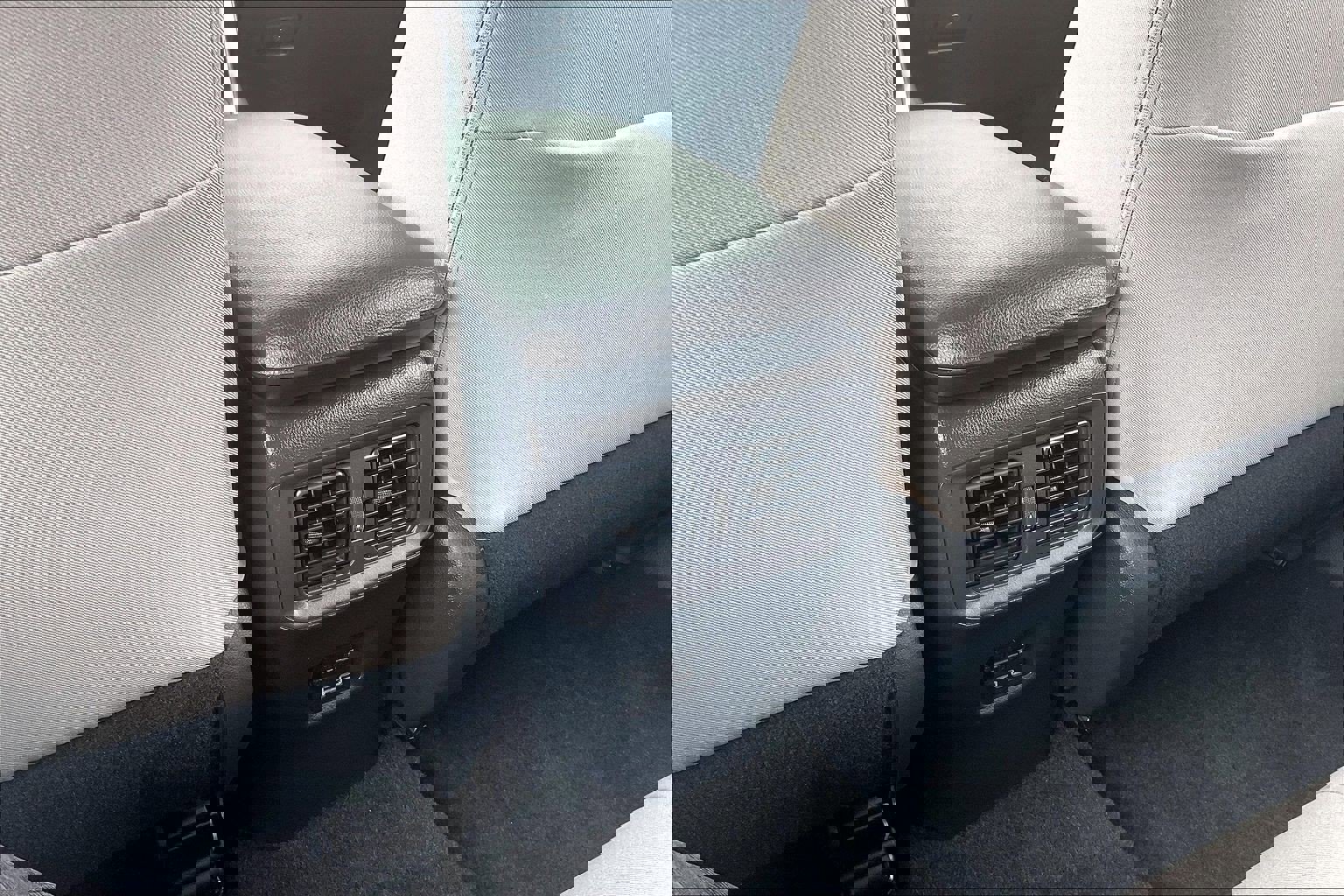 Used 2024 Toyota RAV4 XLE image 39