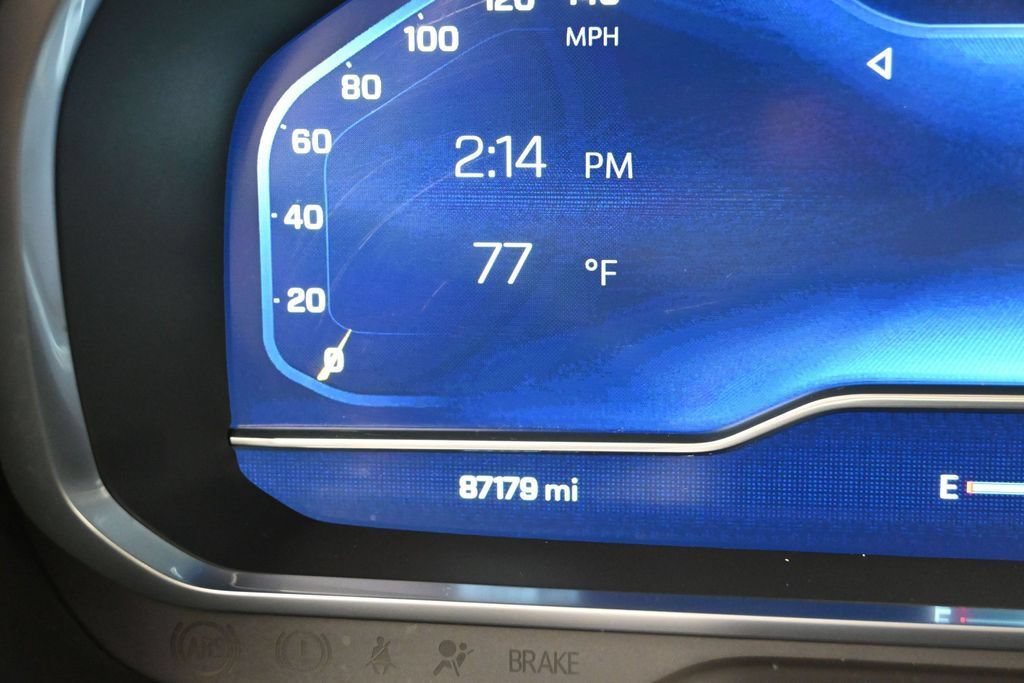 Used 2023 Chevrolet Suburban Premier AWD/4WD image 13