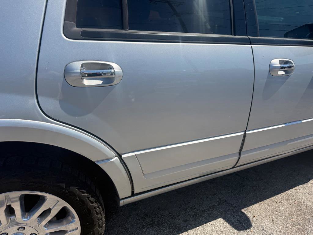 Used 2012 Ford Expedition Limited AWD/4WD image 5