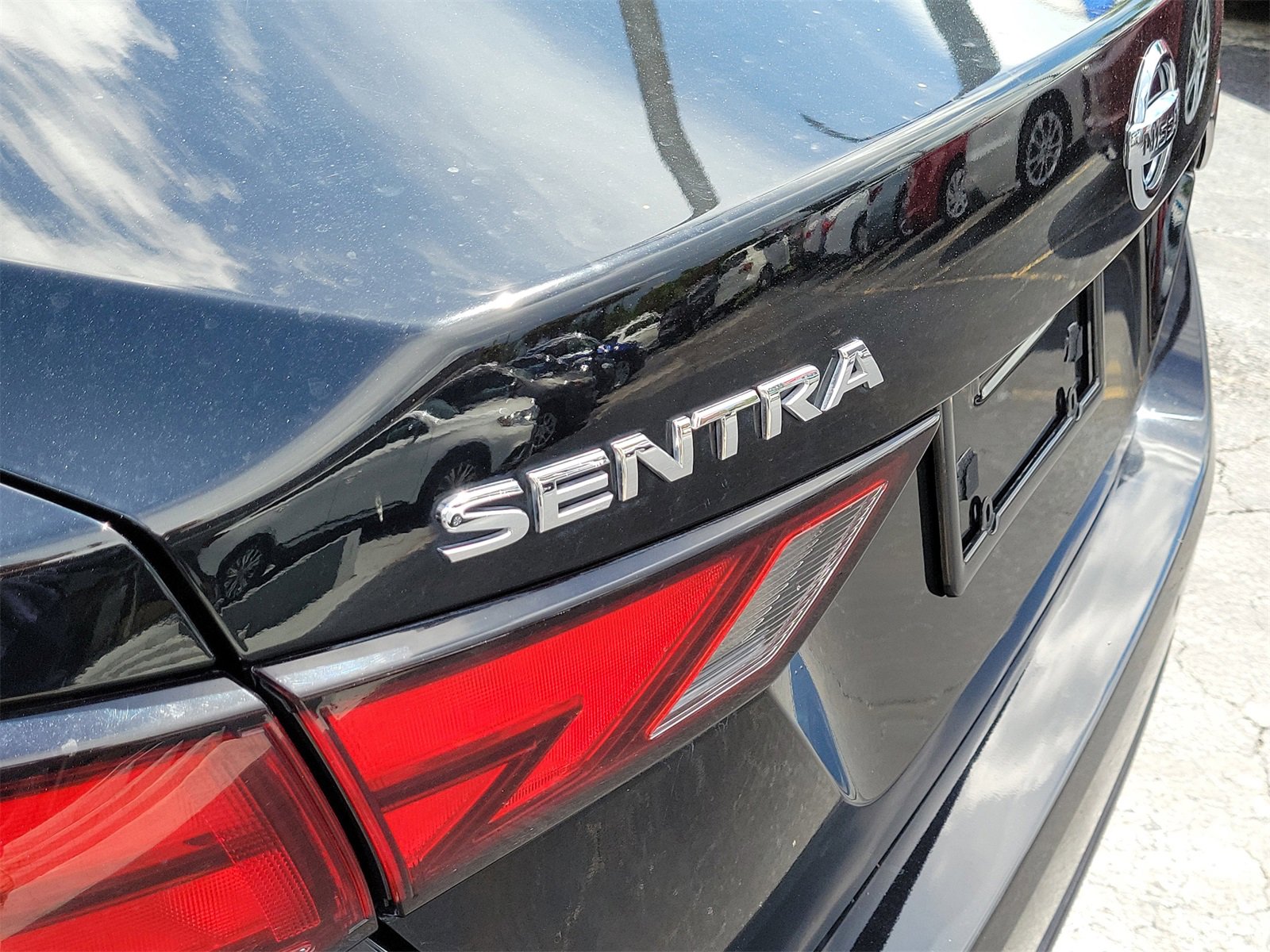 Used 2020 Nissan Sentra SV w/ Electronics Package image 7