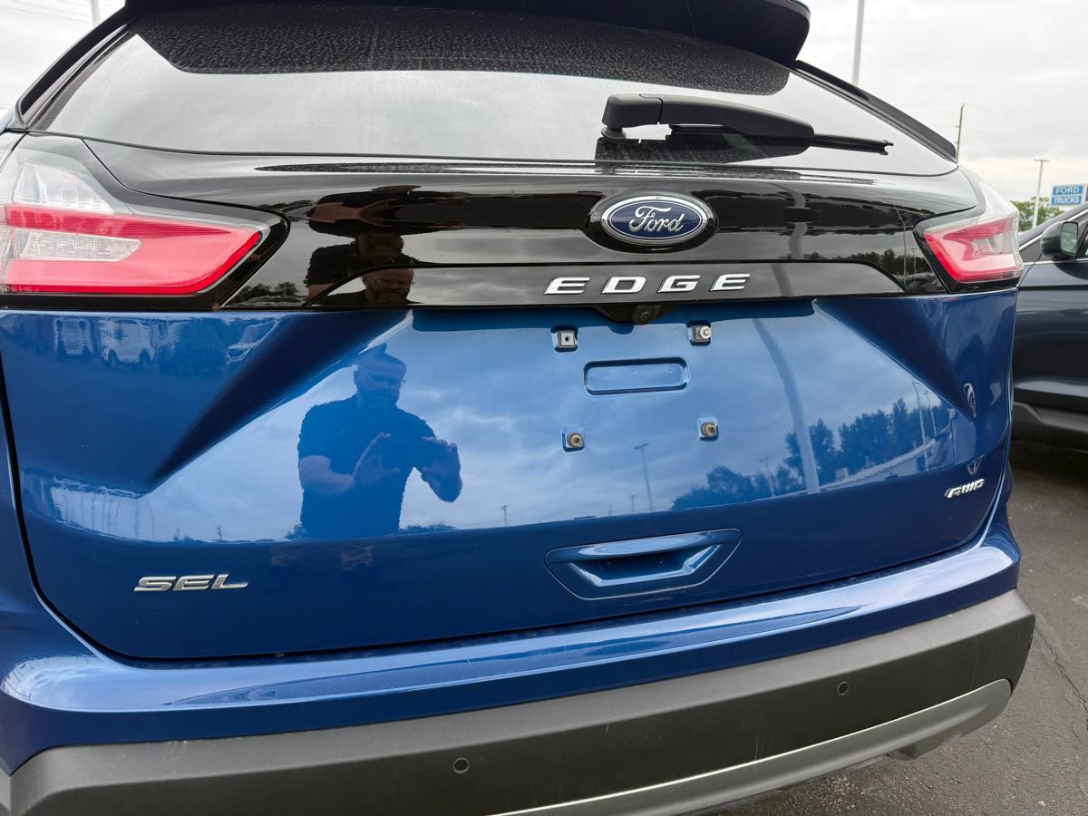 Used 2023 Ford Edge SEL w/ Convenience Package AWD/4WD image 7