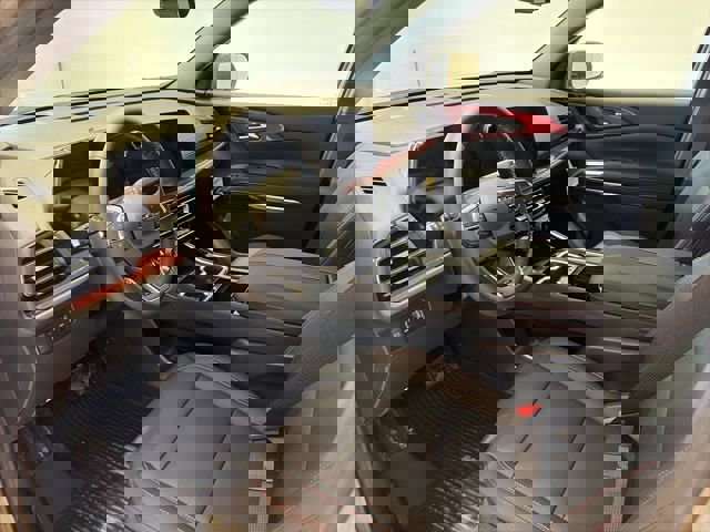 New 2026 Chevrolet Traverse Z71 w/ Driver Confidence Package image 8