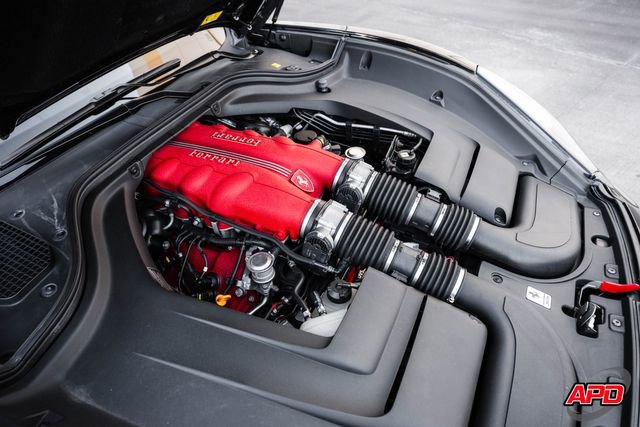 Used 2014 Ferrari California image 82