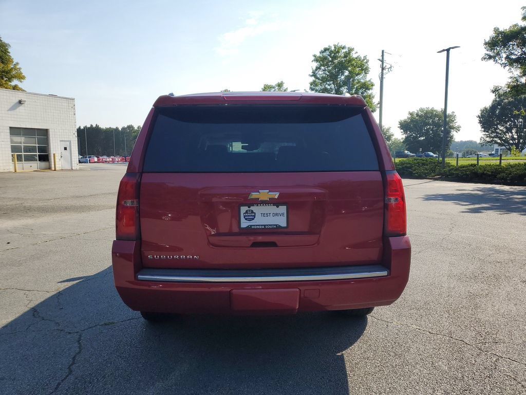 Used 2015 Chevrolet Suburban LTZ RWD image 7