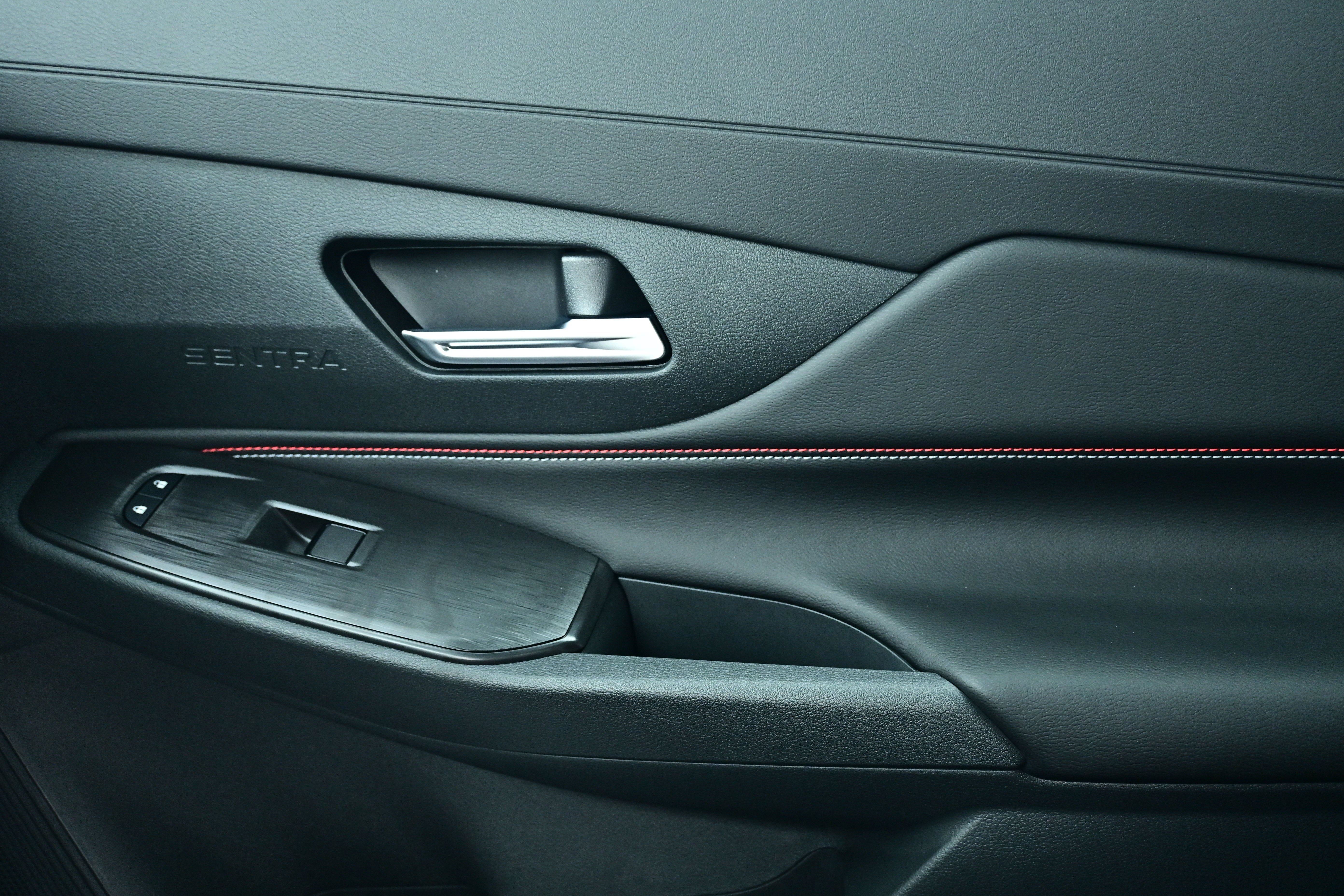 New 2026 Nissan Sentra SR FWD image 24