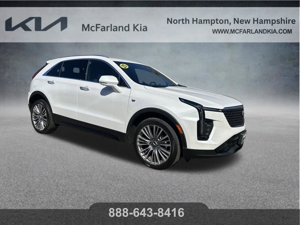 Used 2025 Cadillac XT4 Premium Luxury image 9