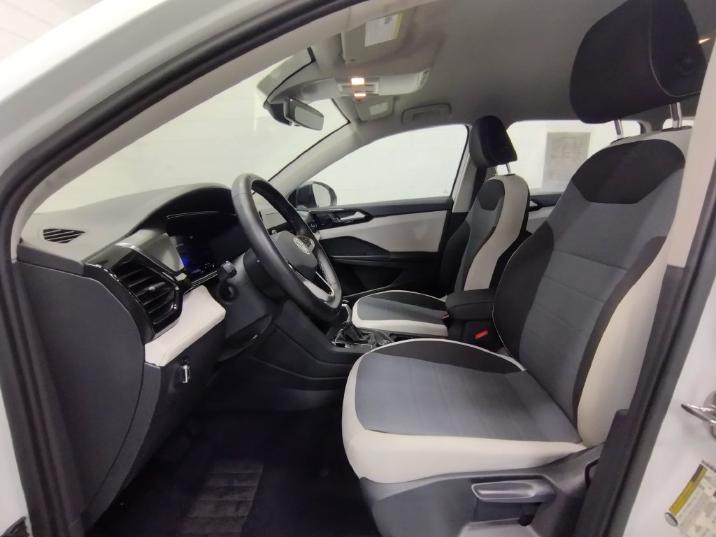 Certified 2025 Volkswagen Taos S AWD/4WD image 21