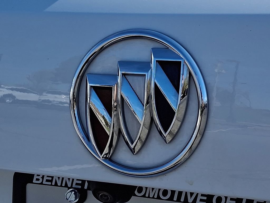 Used 2021 Buick Envision Essence image 30