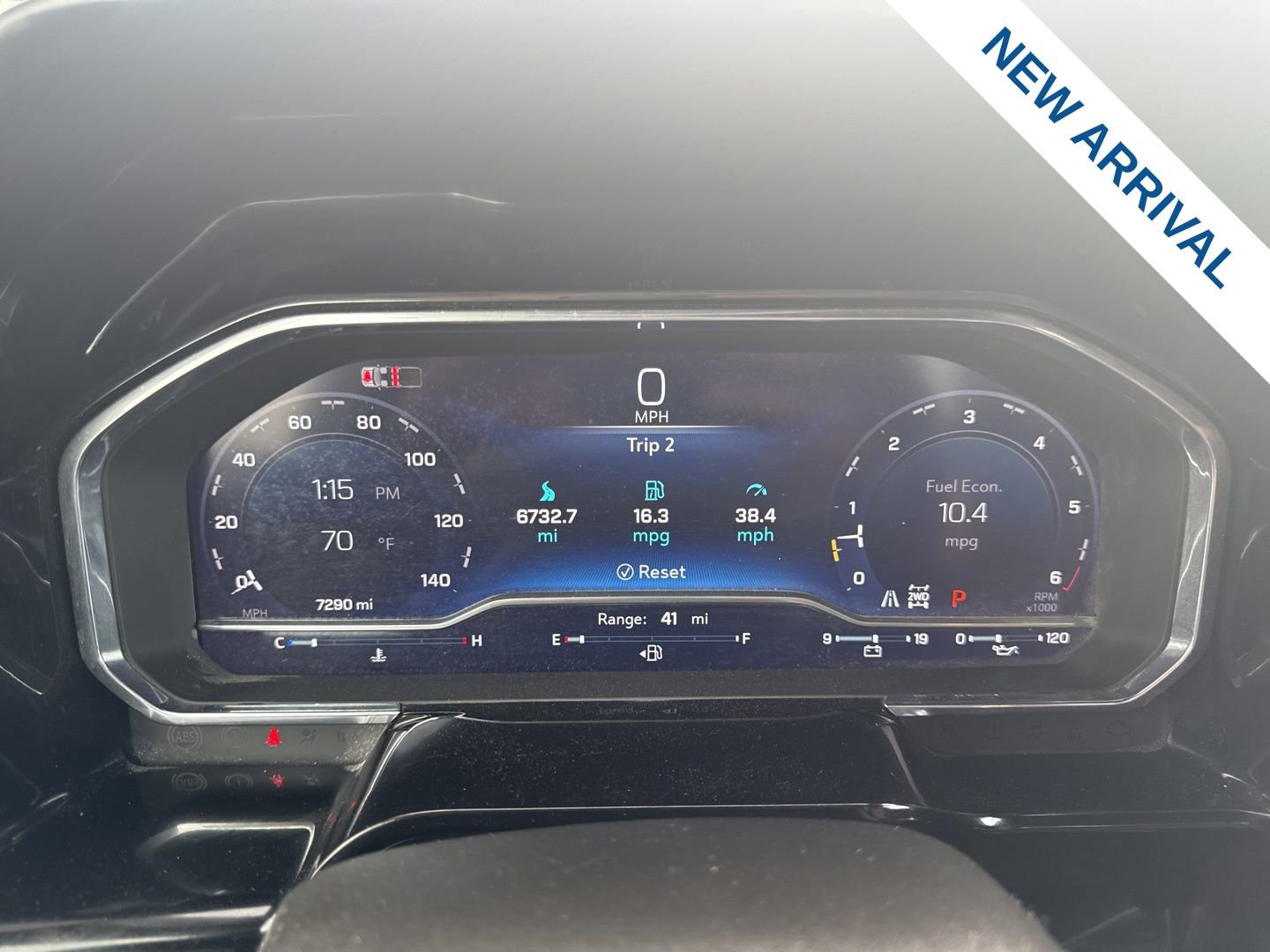 Used 2025 Chevrolet Silverado 1500 High Country w/ Technology Package AWD/4WD image 23