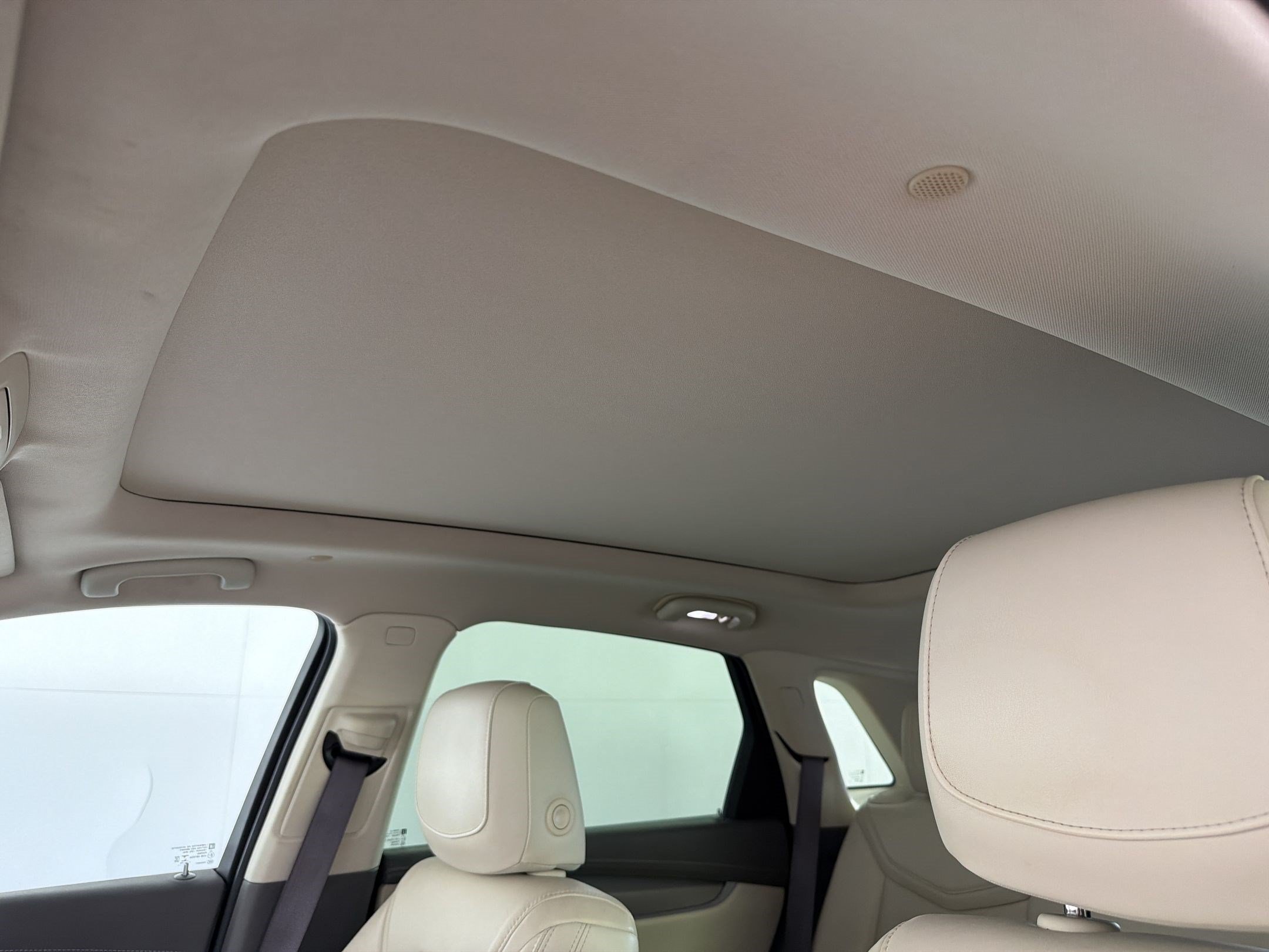 Used 2018 Cadillac XT5 Luxury w/ Driver Awareness Package FWD image 24