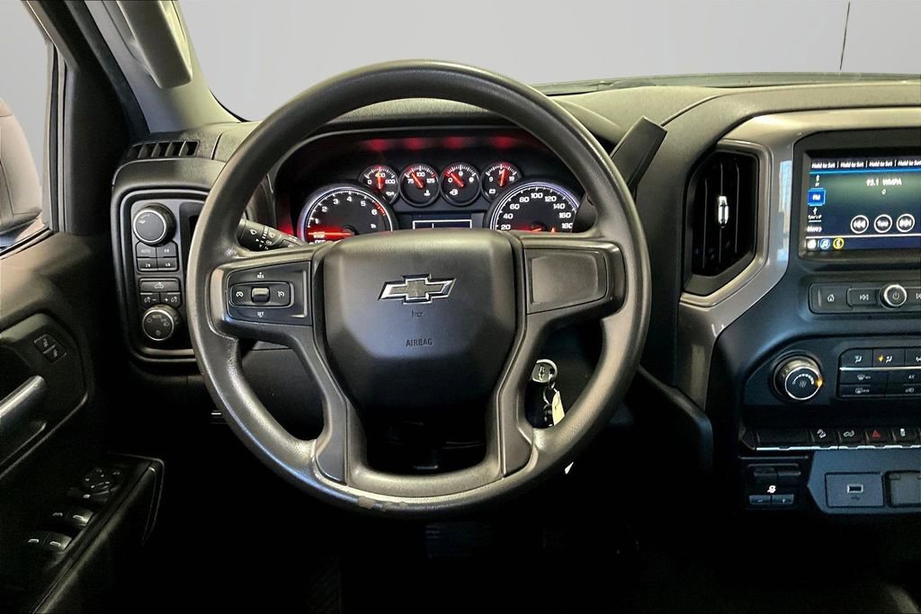 Used 2019 Chevrolet Silverado 1500 Custom Trail Boss w/ Custom Convenience Package AWD/4WD image 9