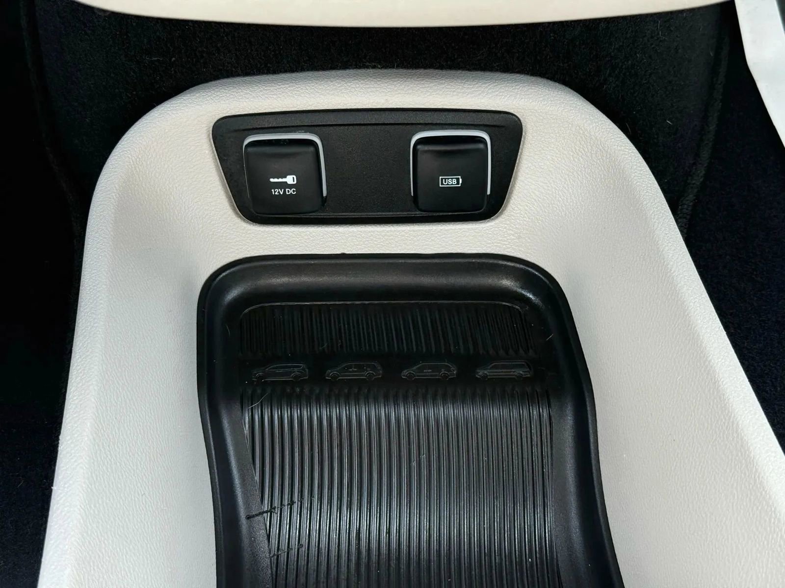 Used 2017 Chrysler Pacifica Touring-L w/ Tire & Wheel Group image 38