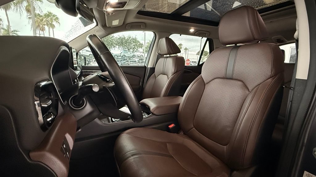 Used 2024 Honda Pilot Elite image 4