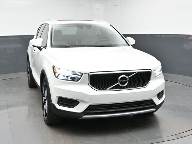 Used 2019 Volvo XC40 T5 Momentum AWD/4WD image 2