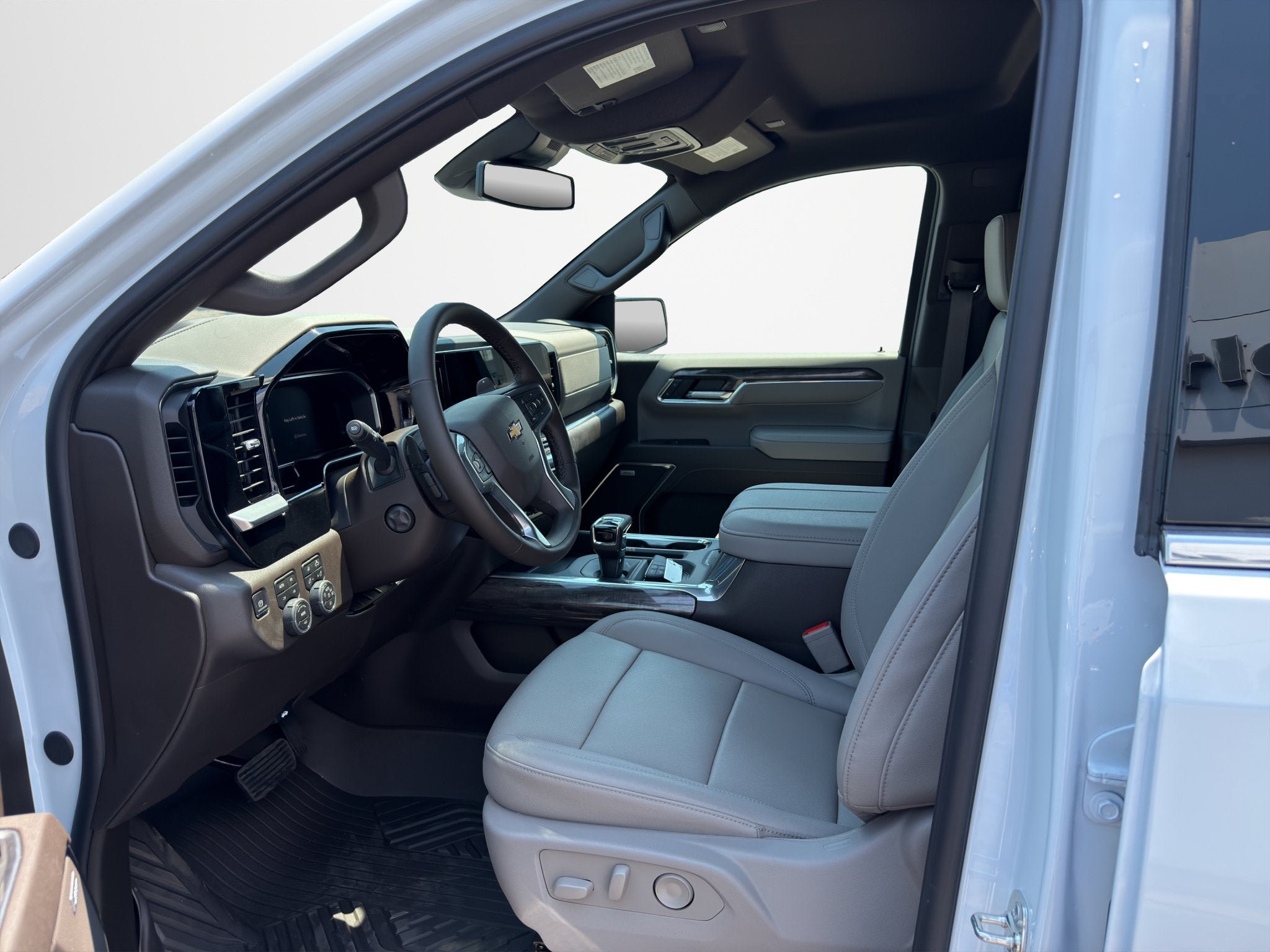 New 2026 Chevrolet Silverado 1500 LTZ AWD/4WD image 12