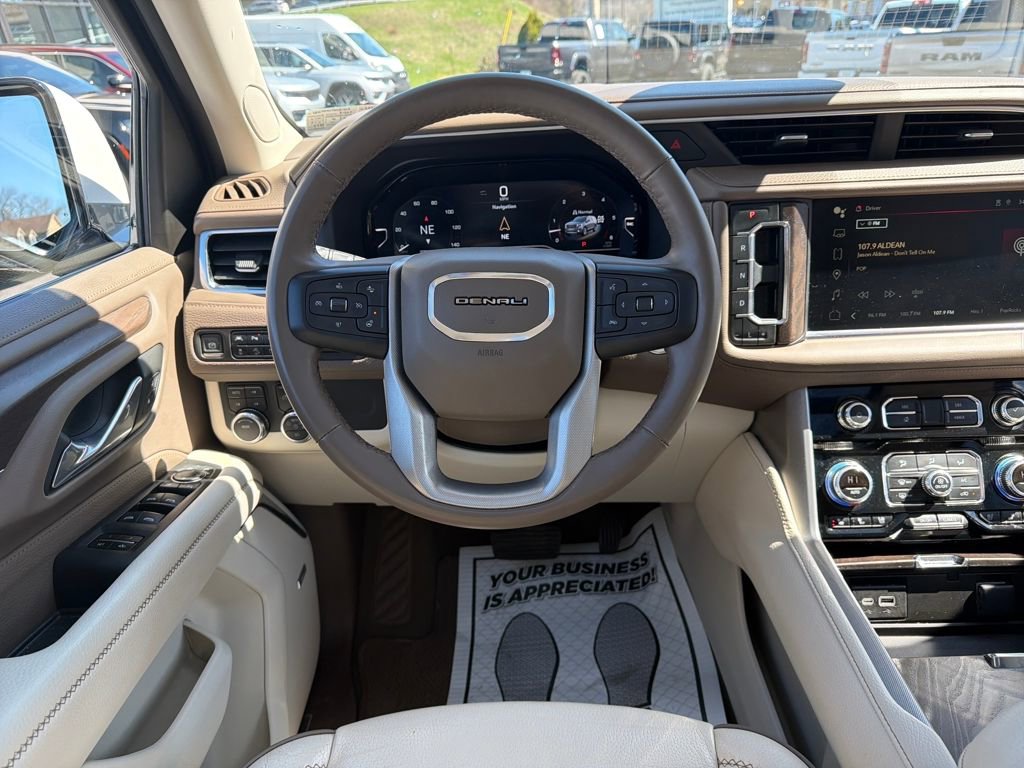 Used 2024 GMC Yukon XL Denali image 13