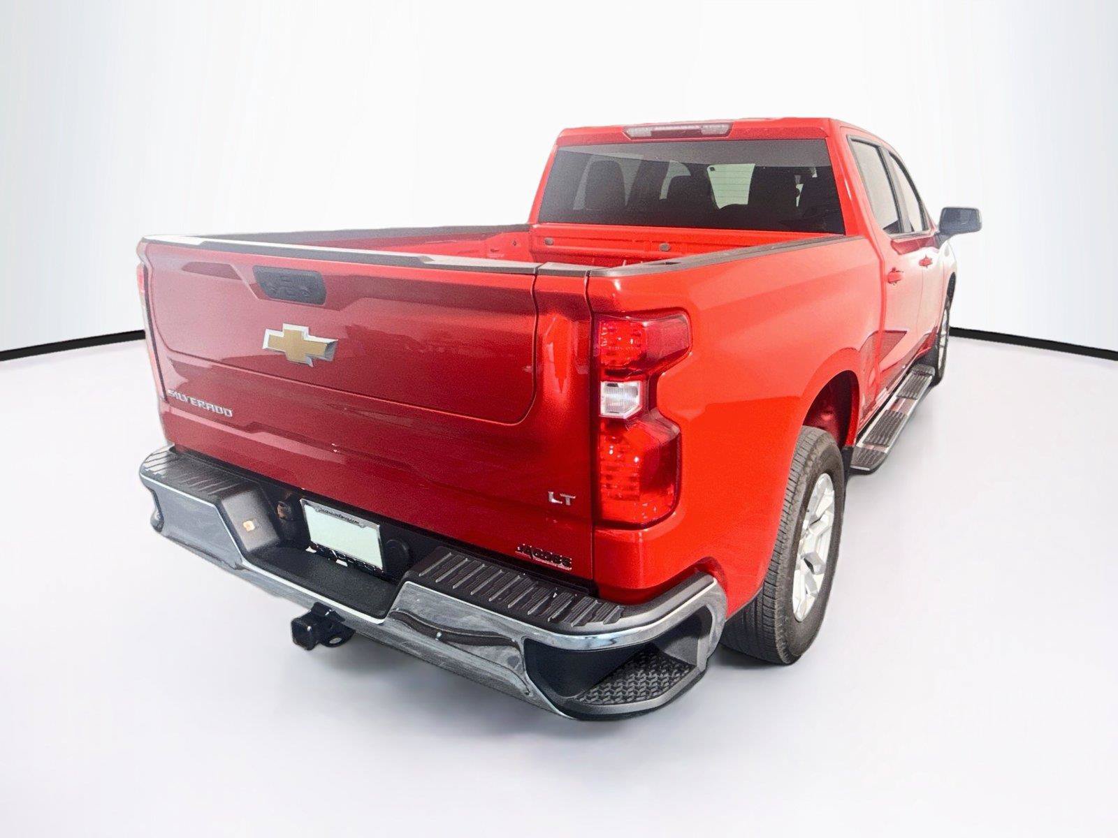 Used 2025 Chevrolet Silverado 1500 LT RWD image 5