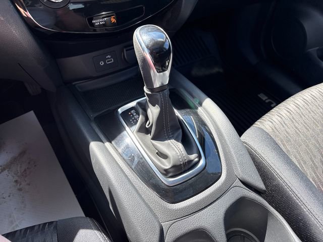 Used 2019 Nissan Rogue SV AWD/4WD image 19