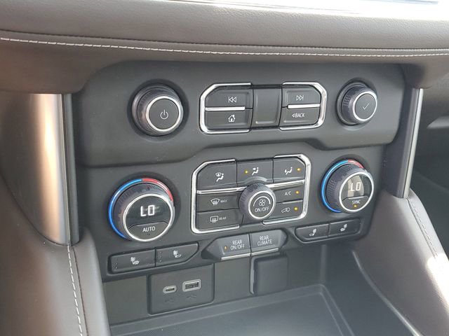 Used 2023 Chevrolet Tahoe LT w/ LT Signature Package AWD/4WD image 28