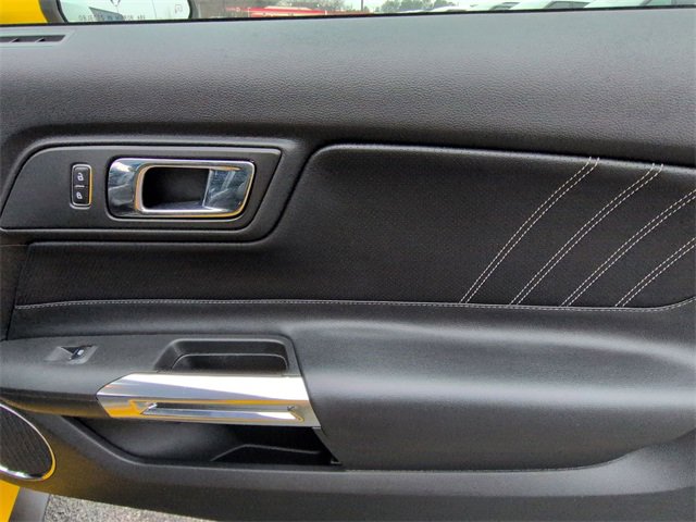 Used 2015 Ford Mustang GT Premium image 27