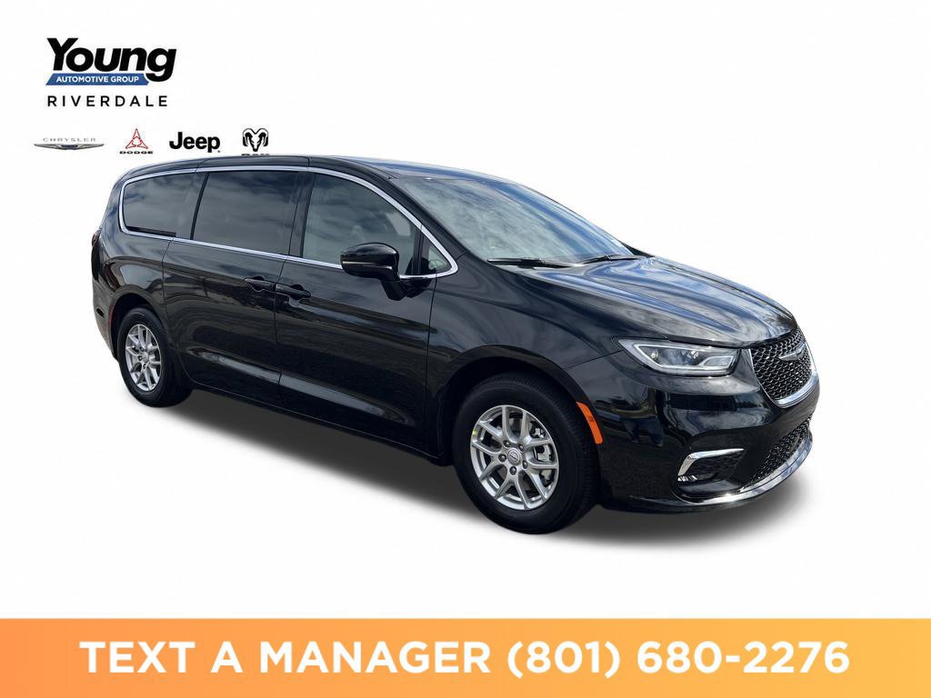 New 2026 Chrysler Pacifica Select FWD image 7