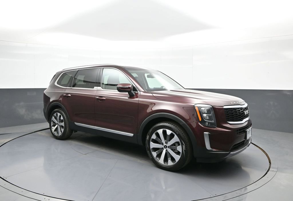 Certified 2022 Kia Telluride EX w/ EX Premium Package FWD image 4