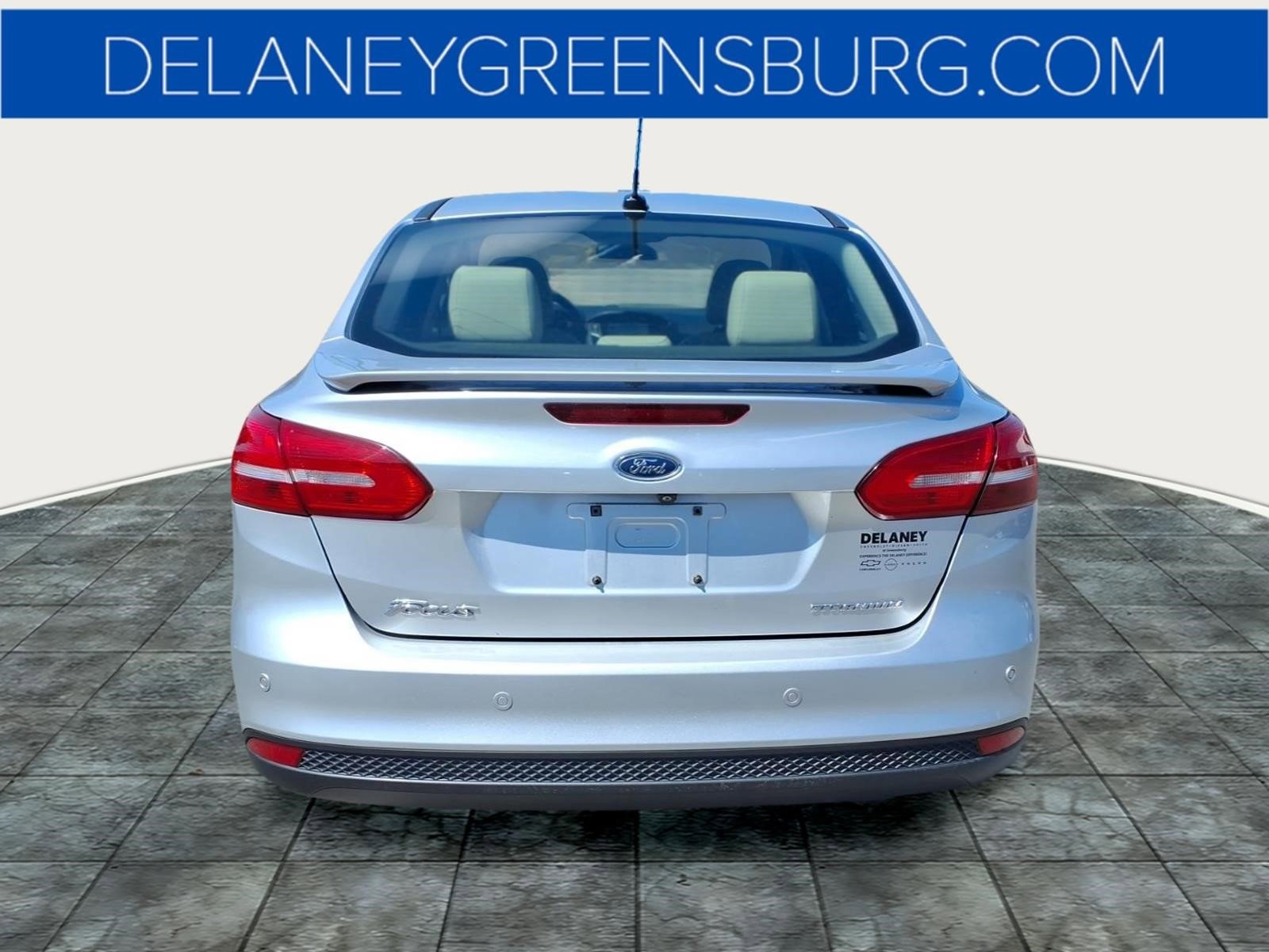 Used 2017 Ford Focus Titanium image 4