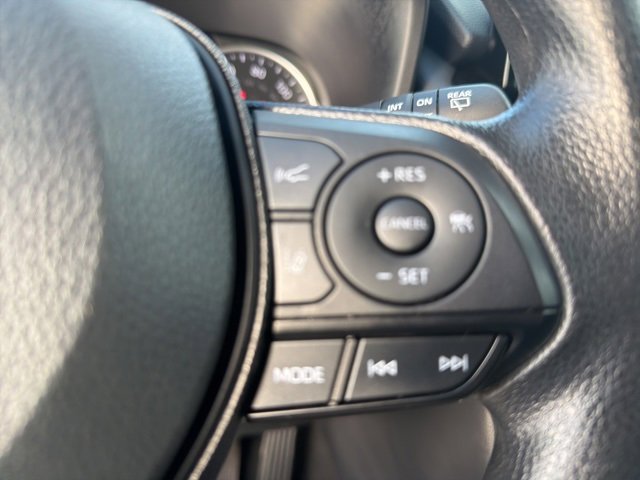 Used 2022 Toyota RAV4 XLE image 27