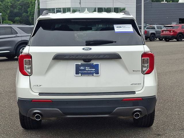 Certified 2022 Ford Explorer XLT w/ Equipment Group 202A image 5