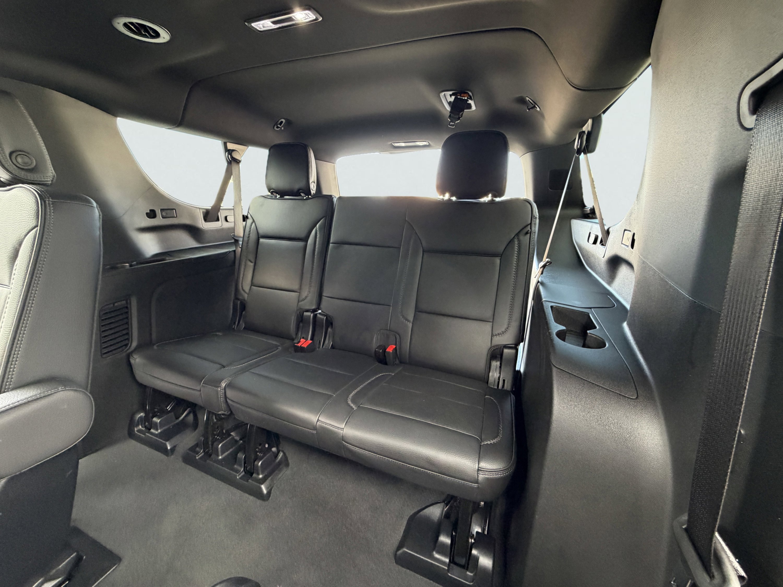 Used 2024 GMC Yukon XL Denali w/ Advanced Technology Package image 22