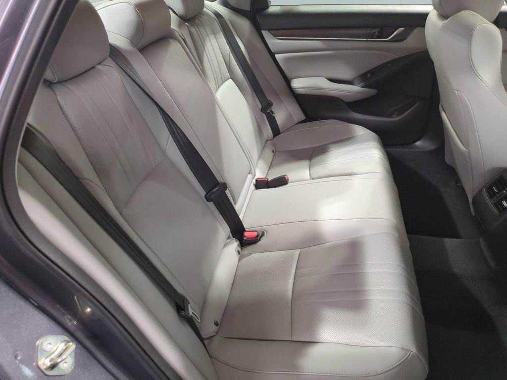 Used 2020 Honda Accord Touring image 31