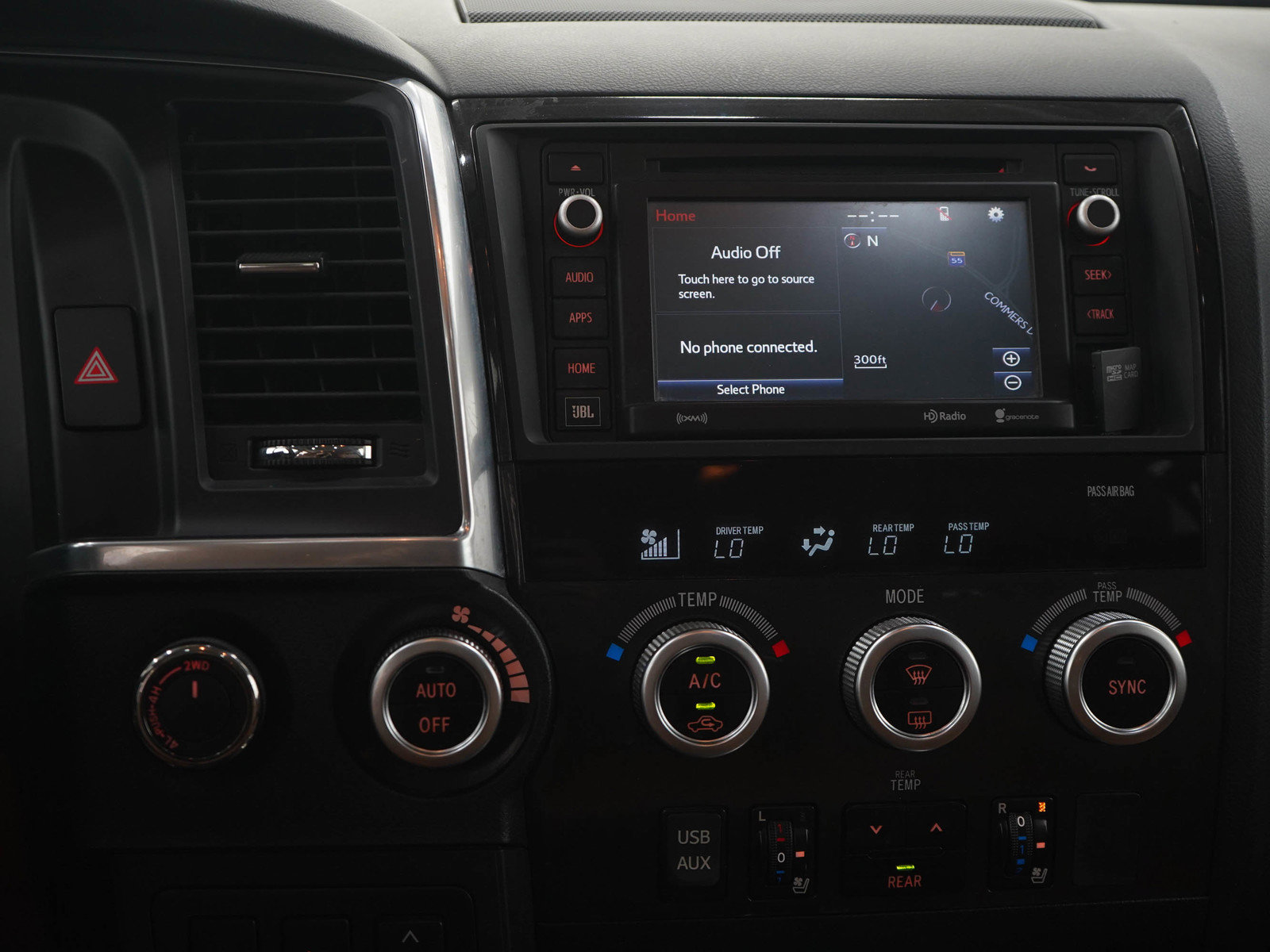 Used 2019 Toyota Sequoia Platinum AWD/4WD image 24