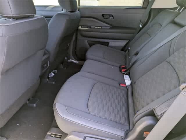 New 2024 Nissan Pathfinder S FWD image 15