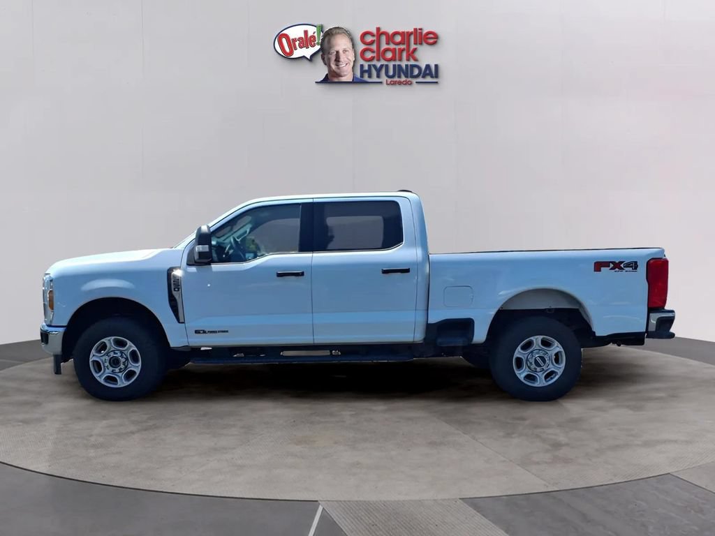 Used 2025 Ford F250 XLT w/ FX4 Off-Road Package AWD/4WD image 2