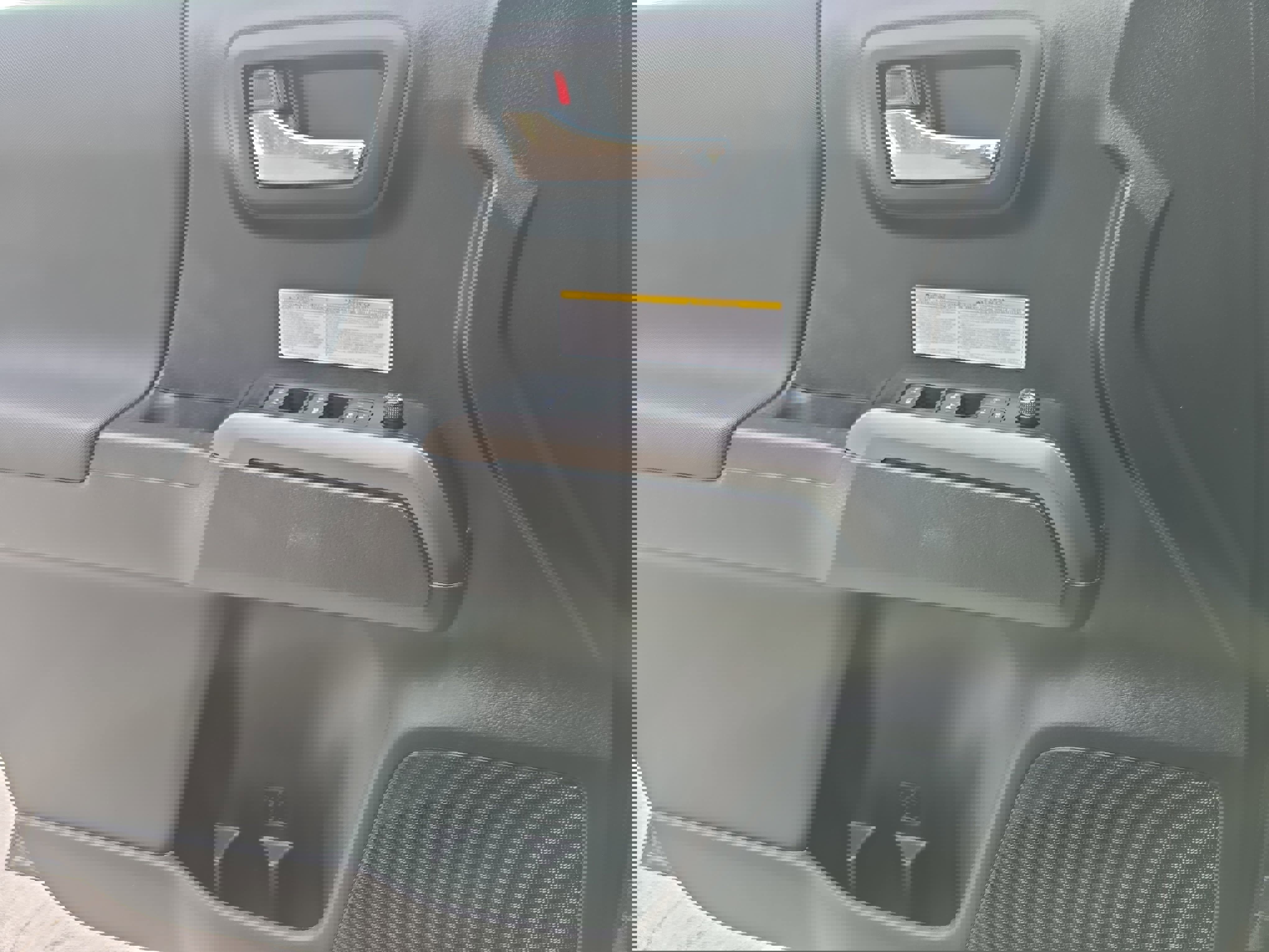 Used 2020 Toyota Tacoma TRD Off-Road image 29