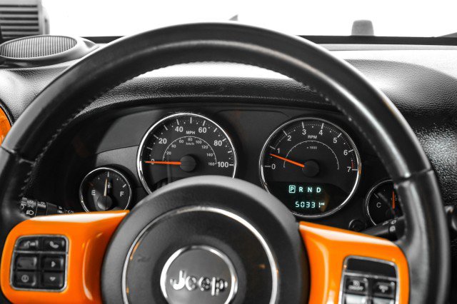 Used 2016 Jeep Wrangler Unlimited Sahara w/ Connectivity Group image 16