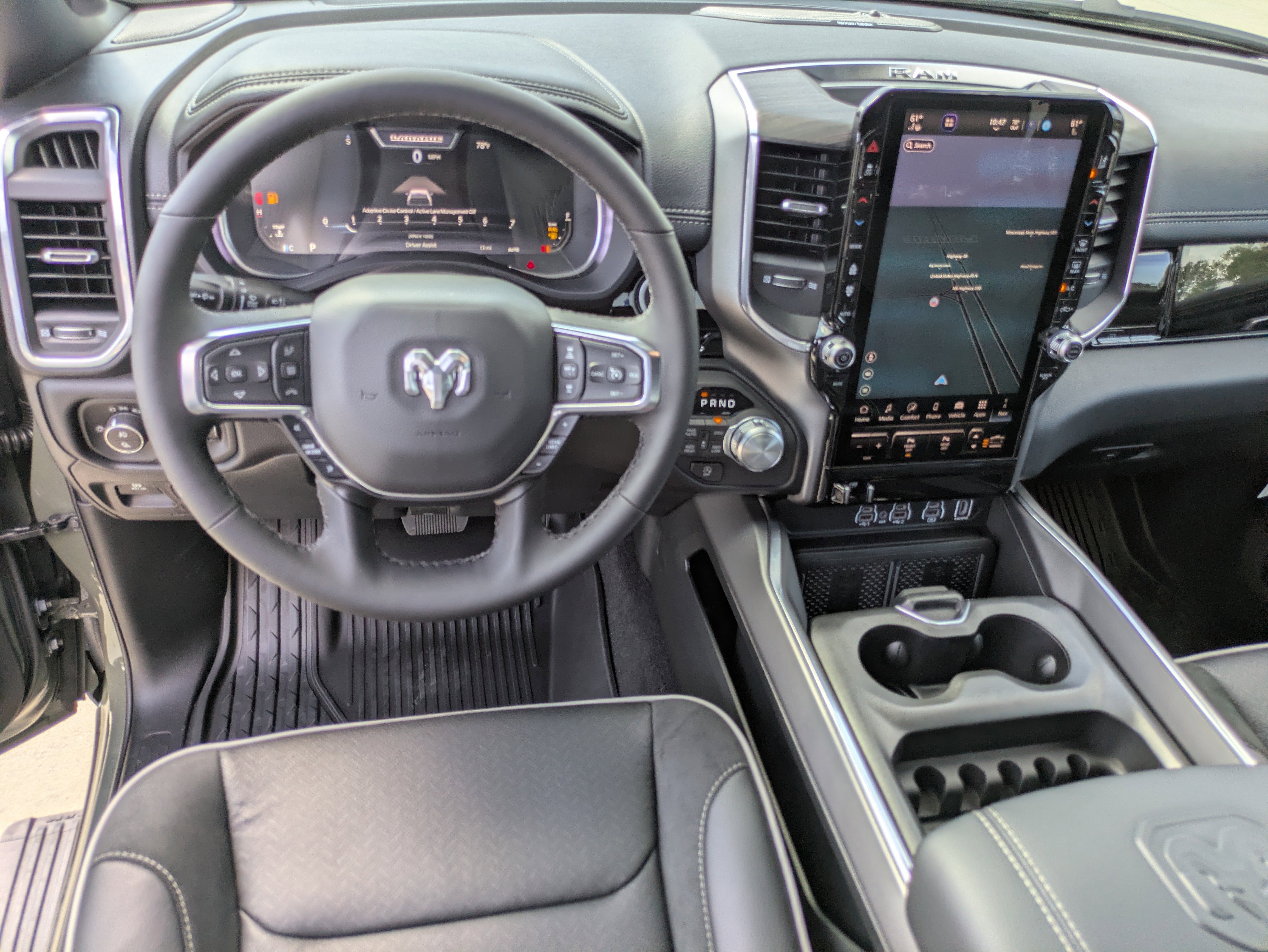 New 2026 RAM 1500 Laramie AWD/4WD image 13
