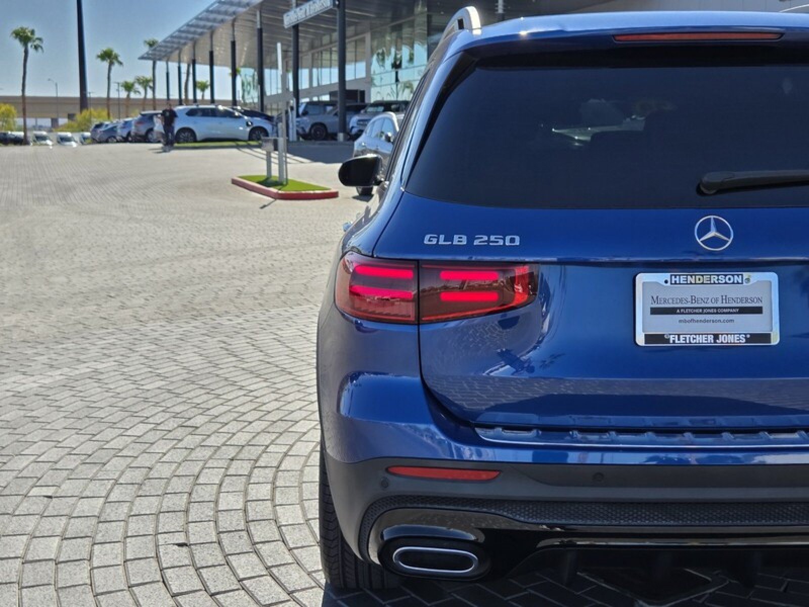Used 2024 Mercedes-Benz GLB 250 image 11
