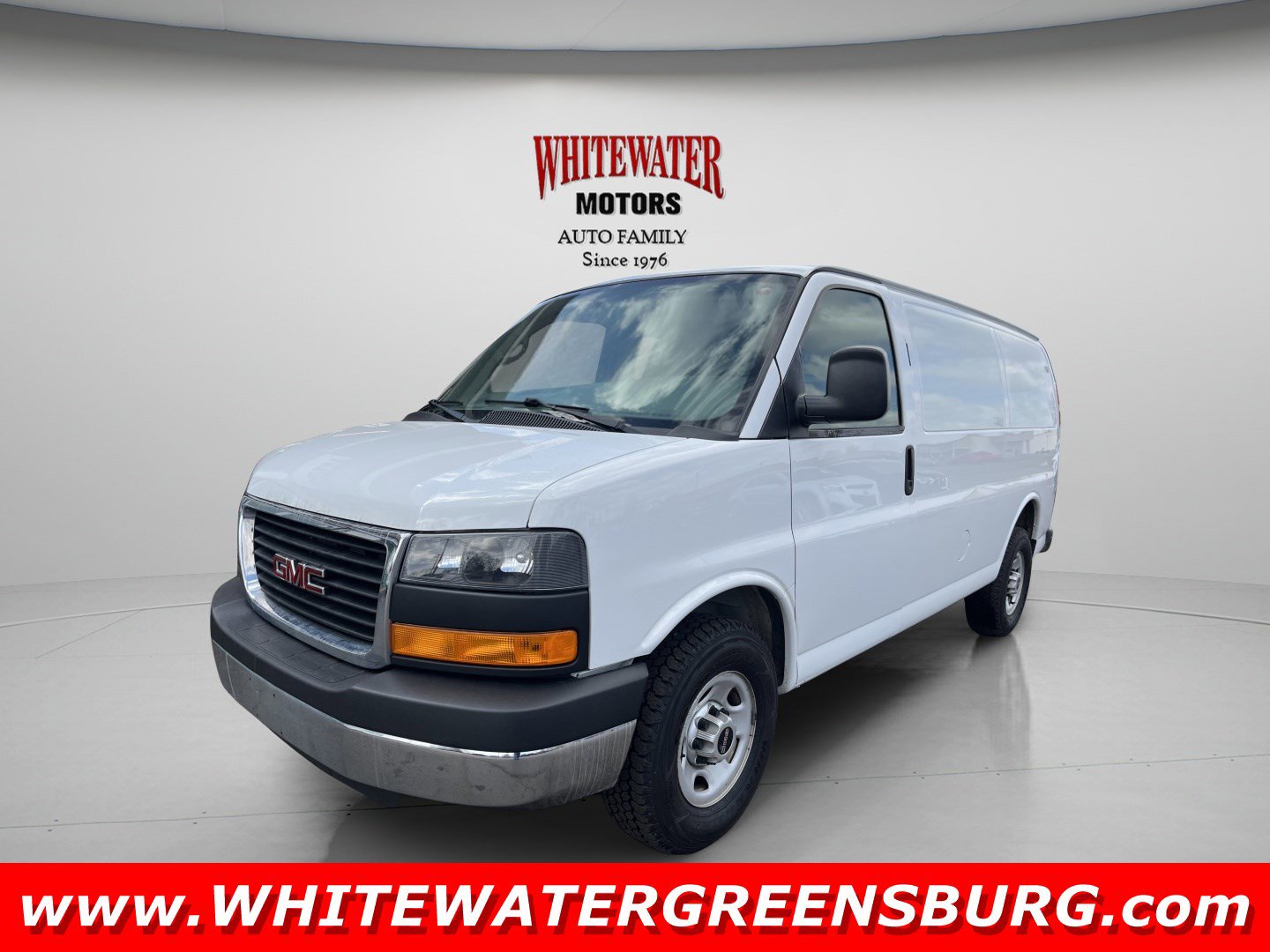 Used 2015 GMC Savana 2500 image 1