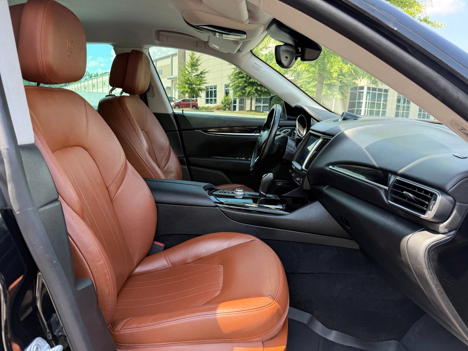 Used 2017 Maserati Levante AWD/4WD image 35