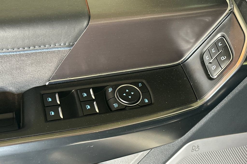 Used 2025 Ford F150 Platinum w/ Equipment Group 702A High image 12