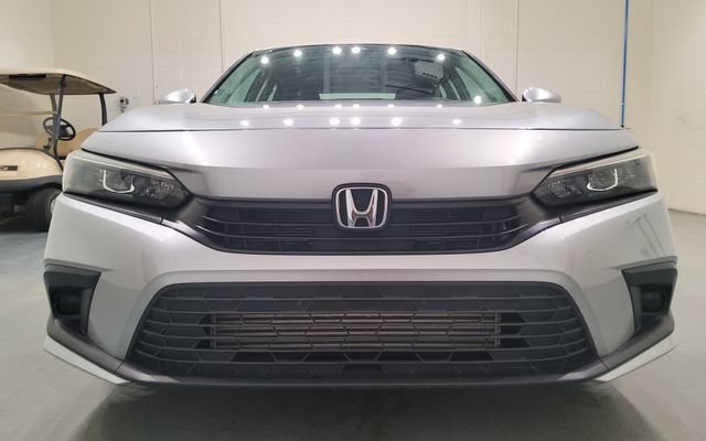 Used 2023 Honda Civic EX image 3