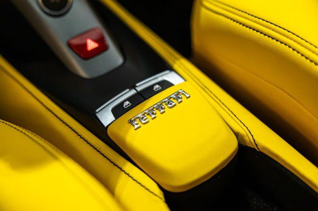 Used 2016 Ferrari 488 GTB RWD image 46